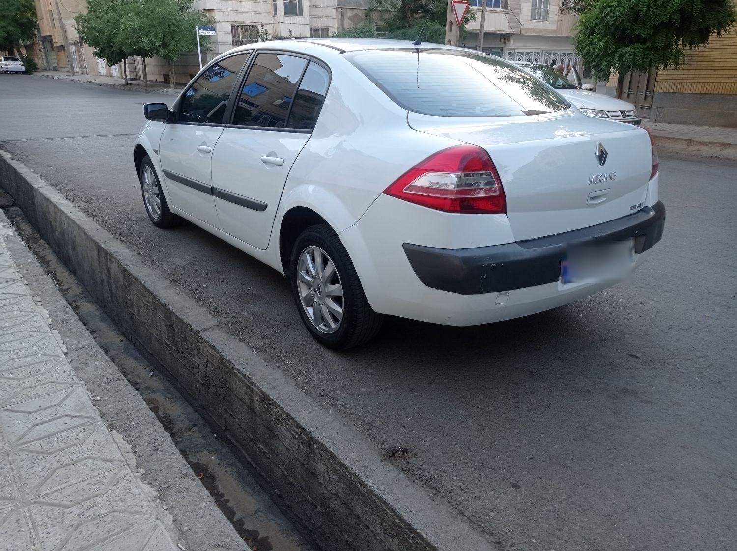 رنو مگان وارداتی اتوماتیک 2000 - 2008
