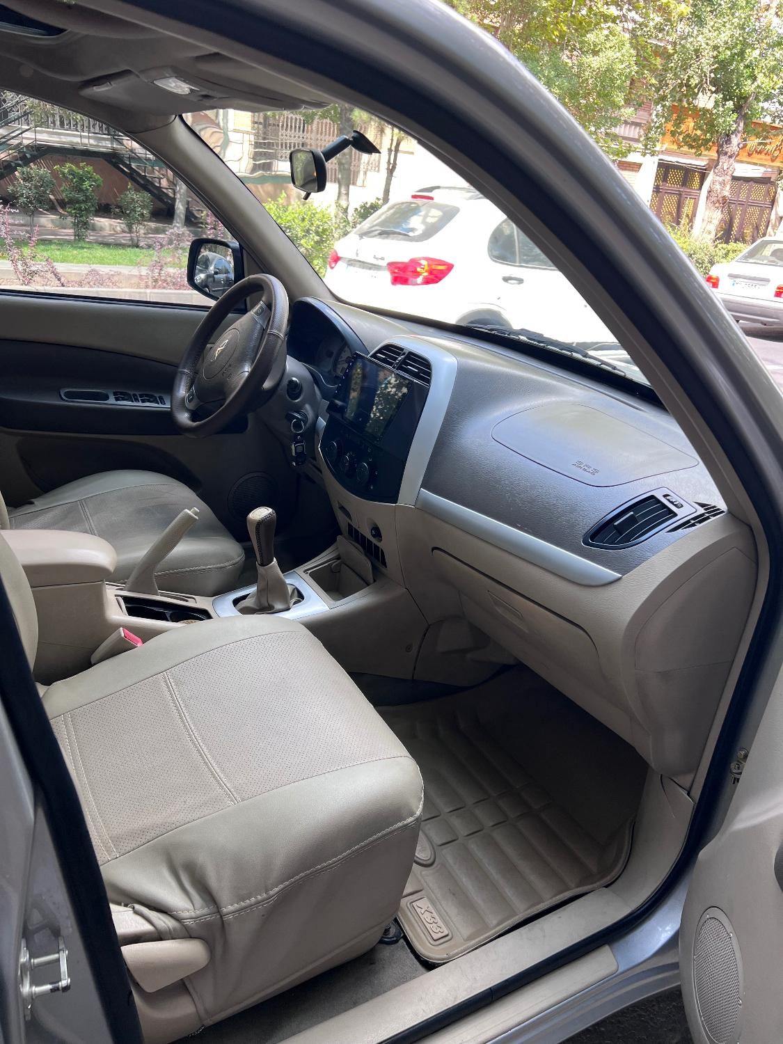 ام وی ام X33 دنده‌ای ساده - 1391