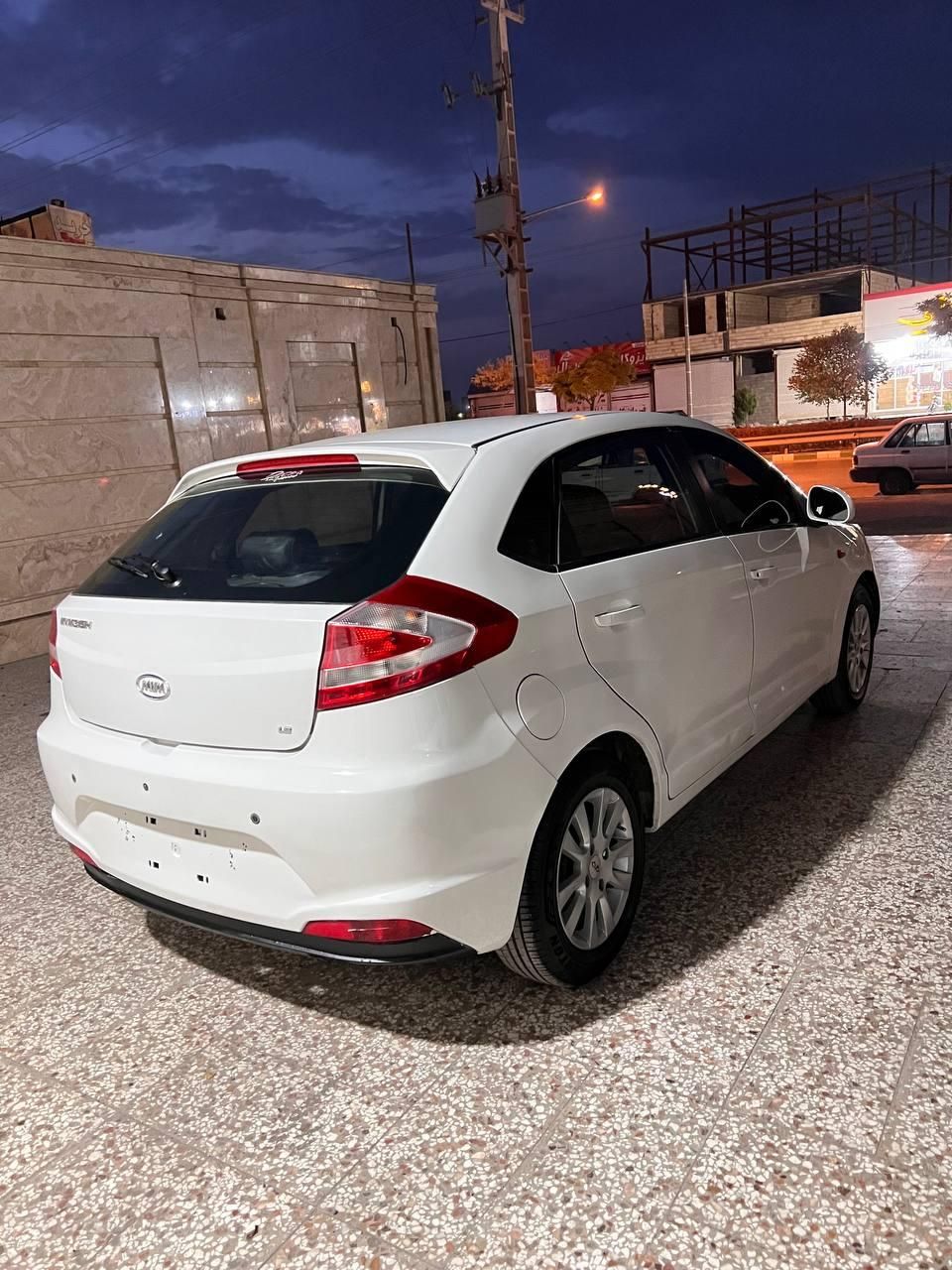 ام وی ام 315 هاچ بک اسپرت لاکچری - 1394