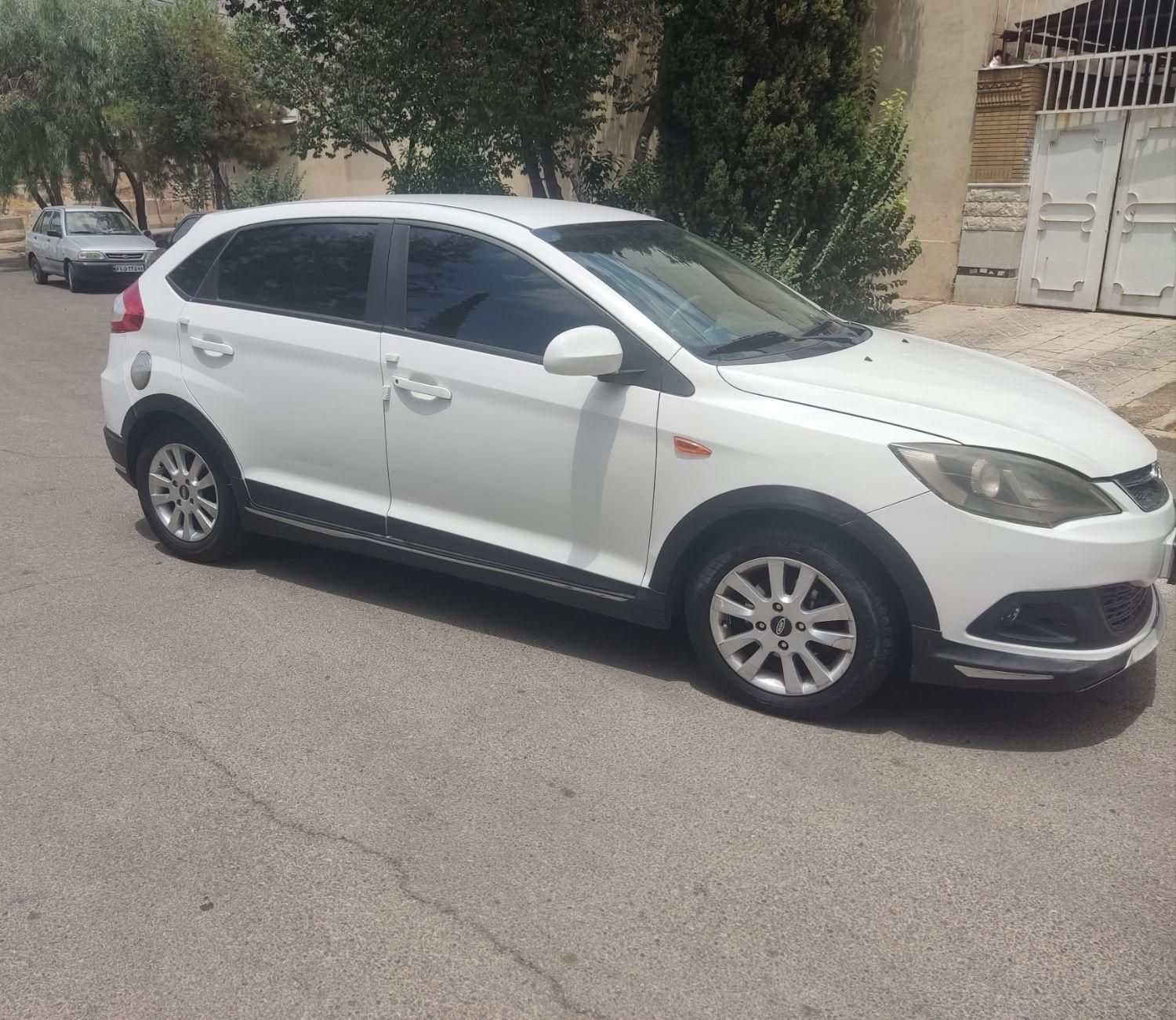 ام وی ام 315 هاچ بک اسپرت لاکچری - 1396