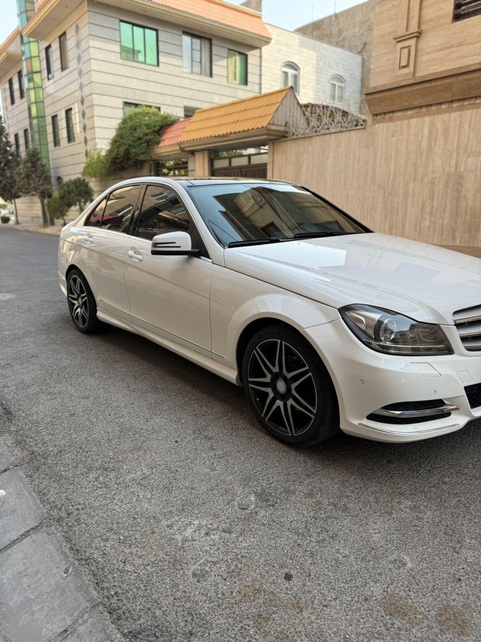 بنز C 200 - 2014