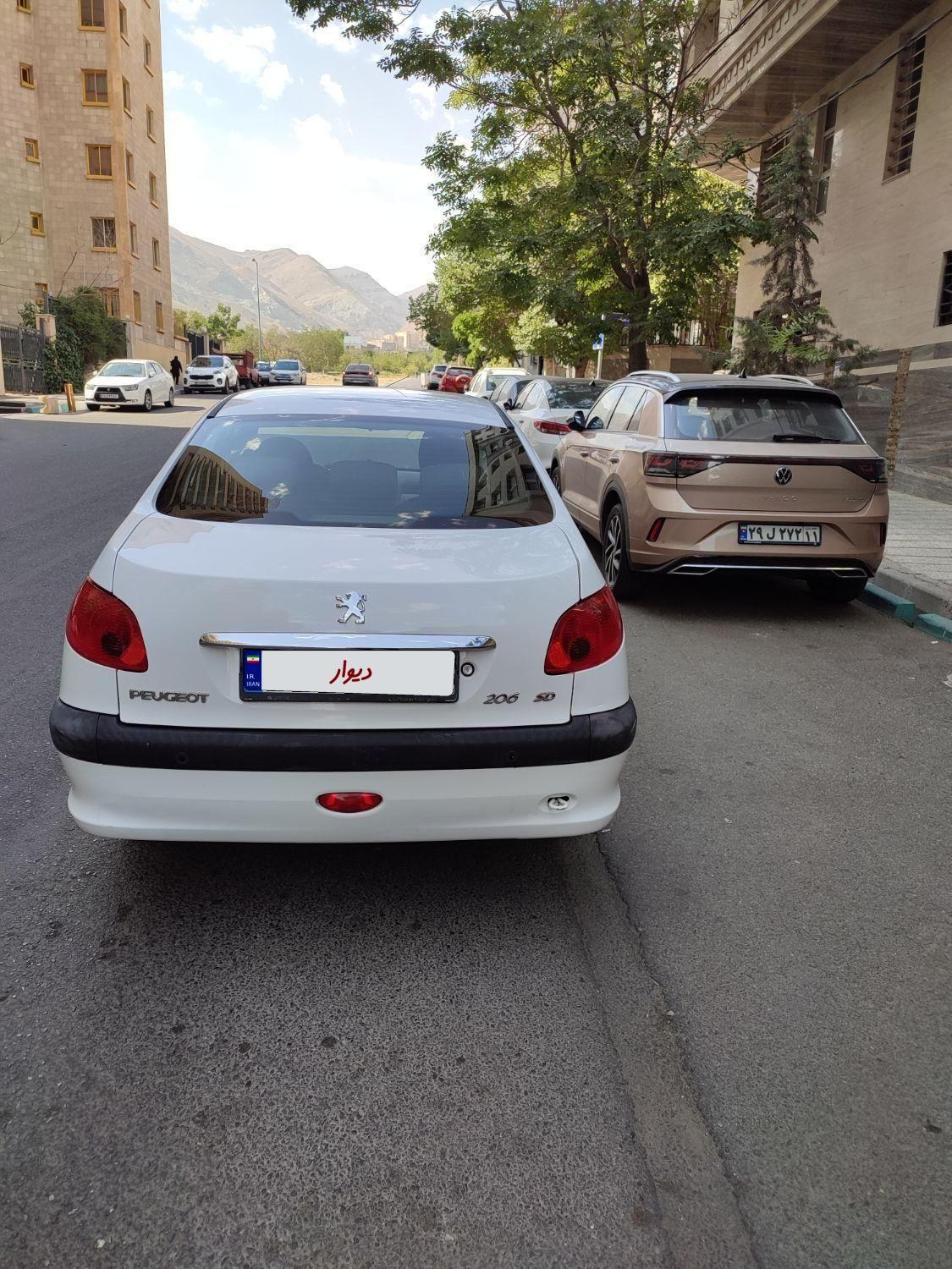پژو ۲۰۶ صندوق دار v8 - 1395