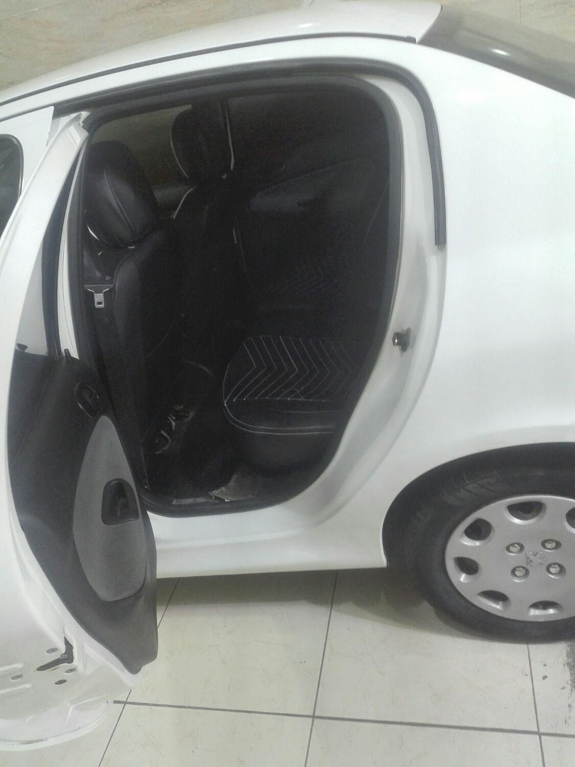 پژو ۲۰۶ صندوق دار v8 - 1394