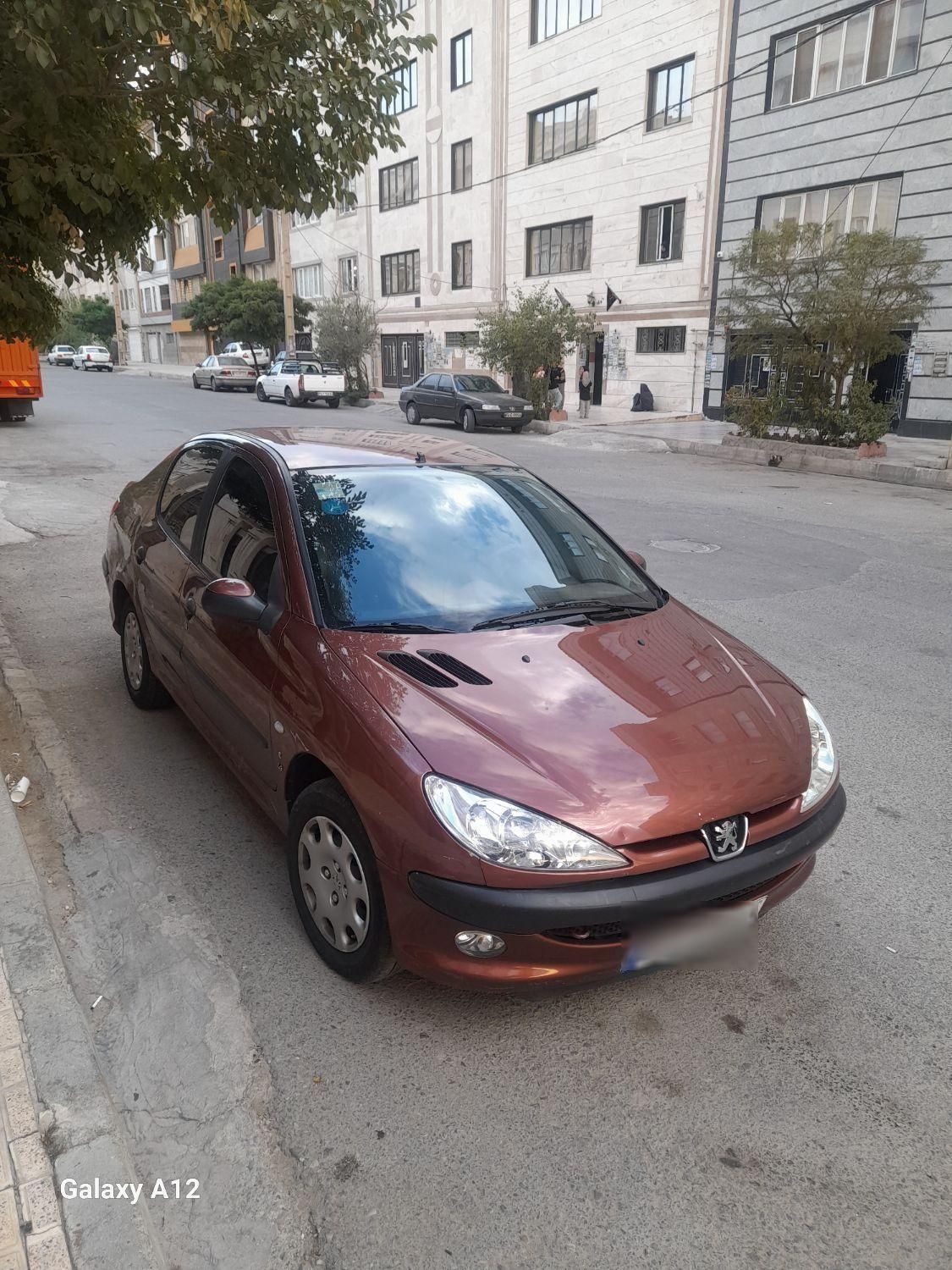 پژو ۲۰۶ صندوق دار v8 - 1389