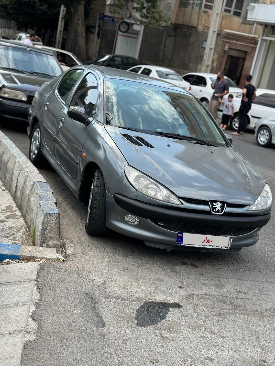 پژو ۲۰۶ صندوق دار v8 - 1386