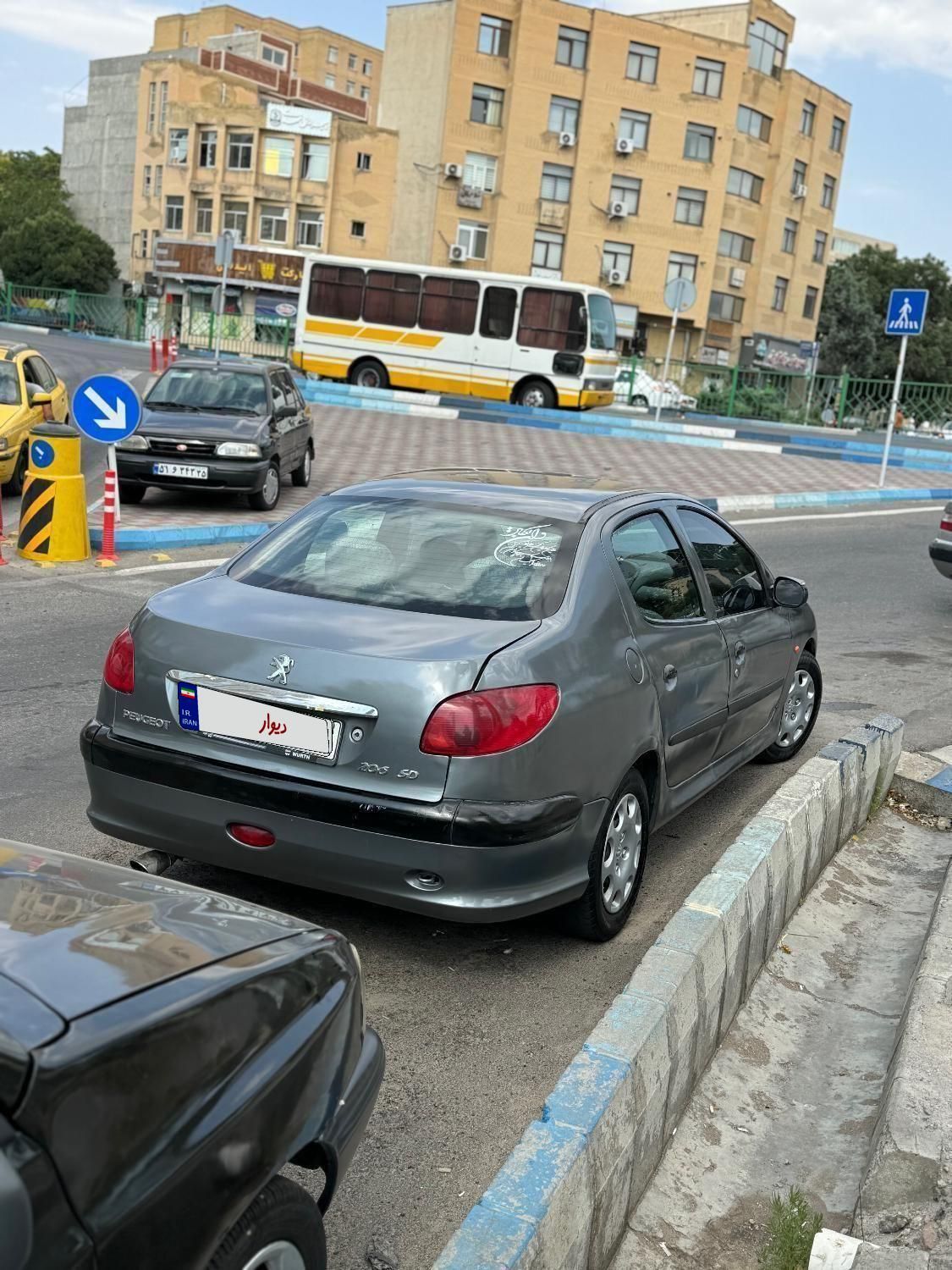 پژو ۲۰۶ صندوق دار v8 - 1386