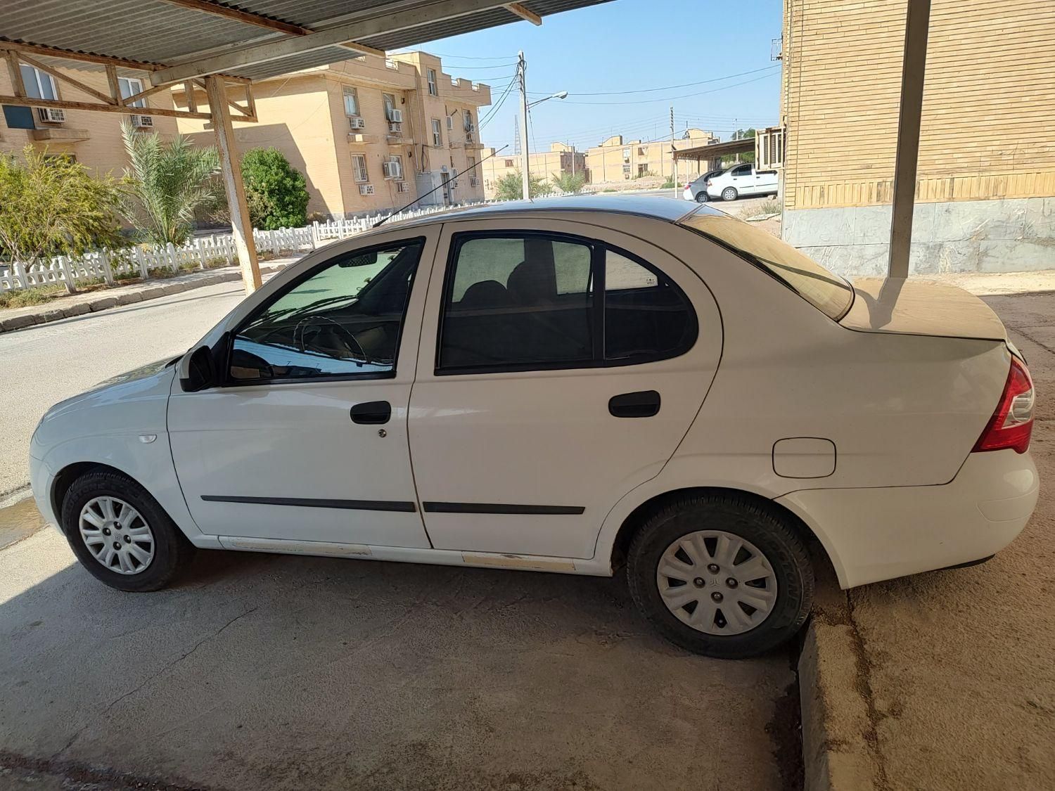 تیبا صندوق دار SX - 1398