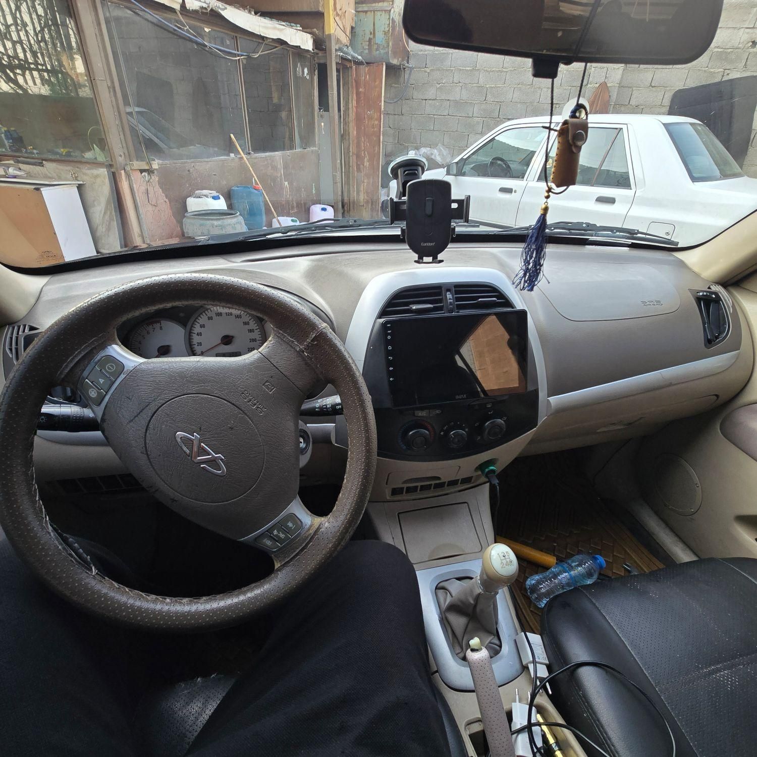 ام وی ام X33 دنده‌ای ساده - 1389