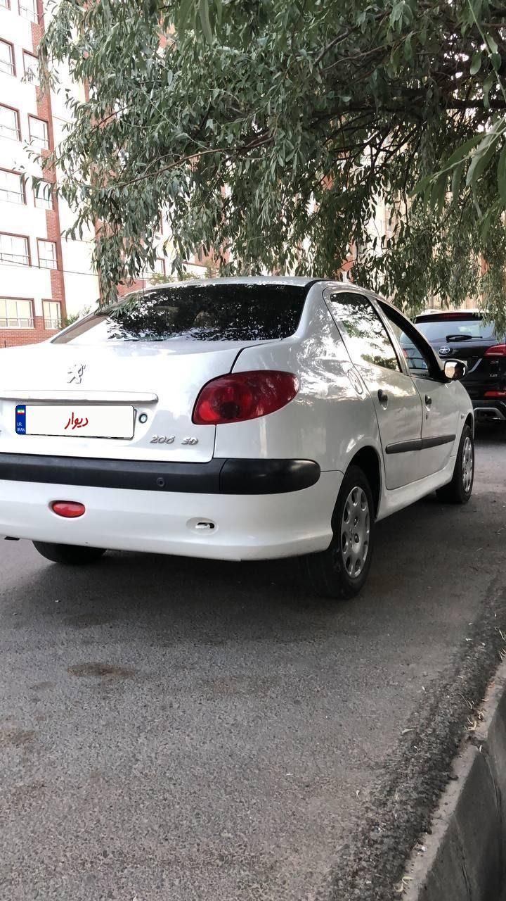 پژو ۲۰۶ صندوق دار v8 - 1397
