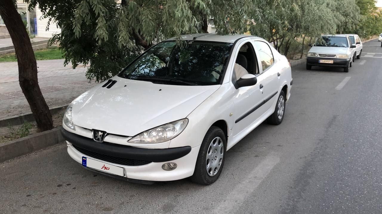 خودرو پژو، ۲۰۶ صندوق دار آگهی ann_19371515