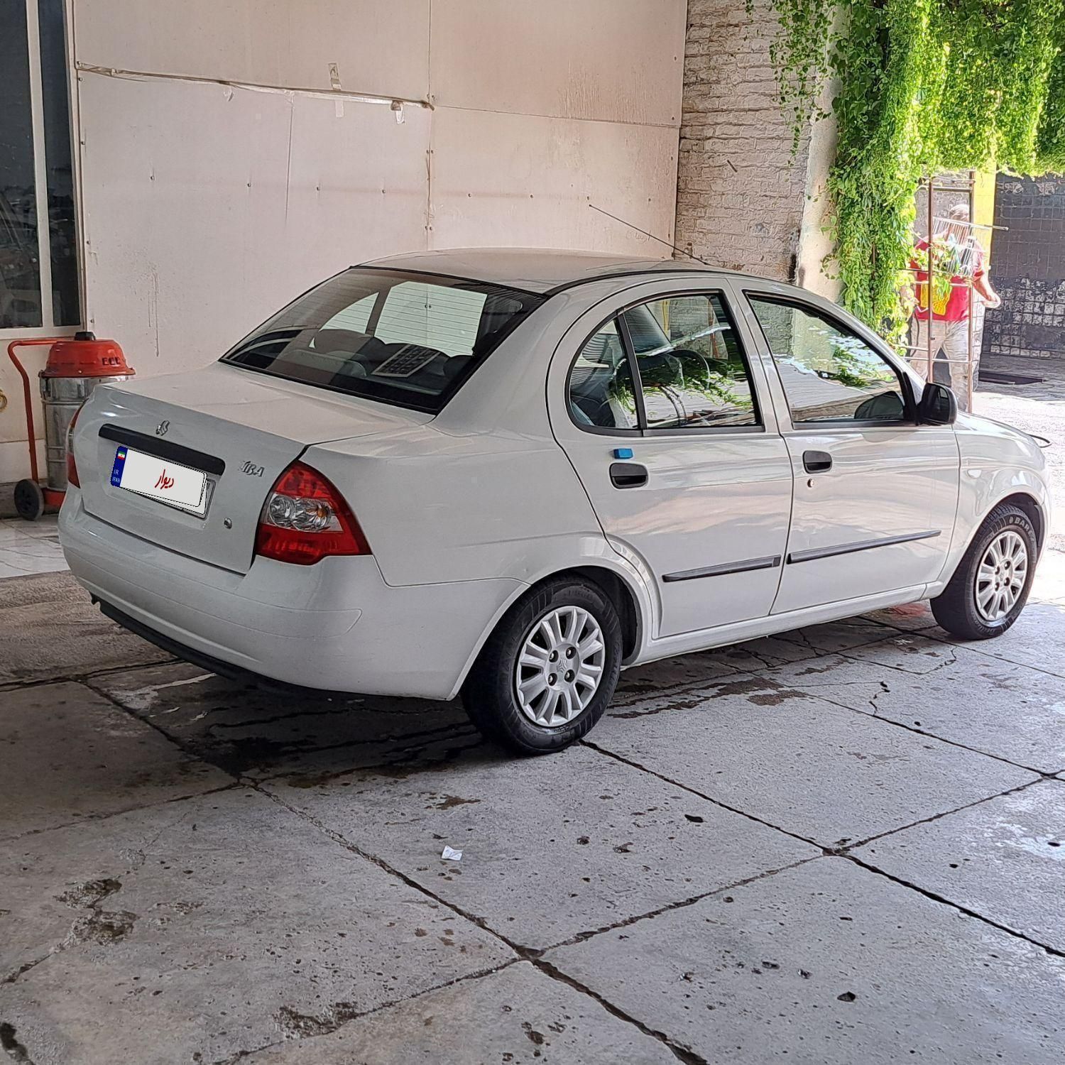 تیبا صندوق دار SX - 1400