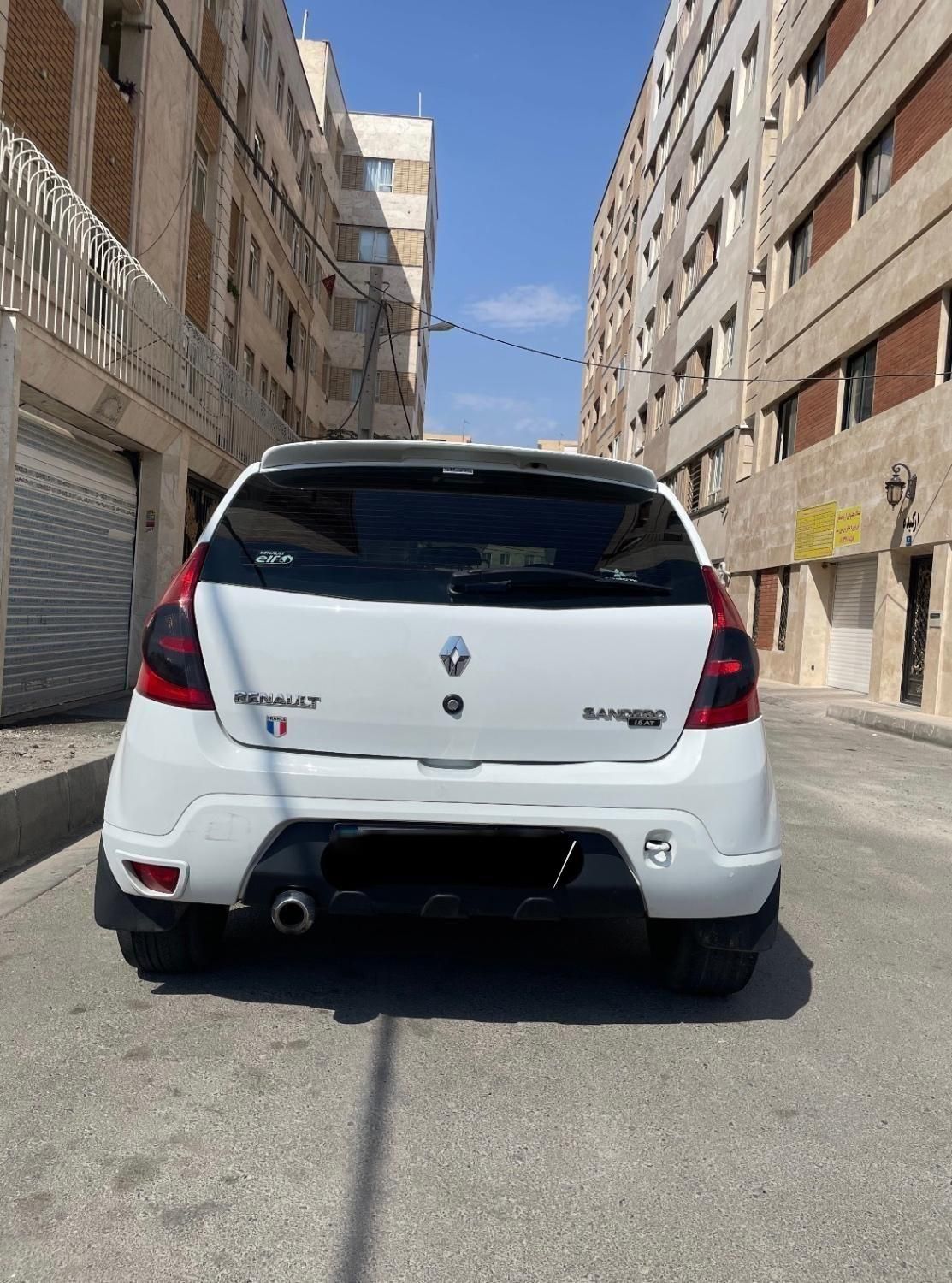 رنو ساندرو اتوماتیک - 1395