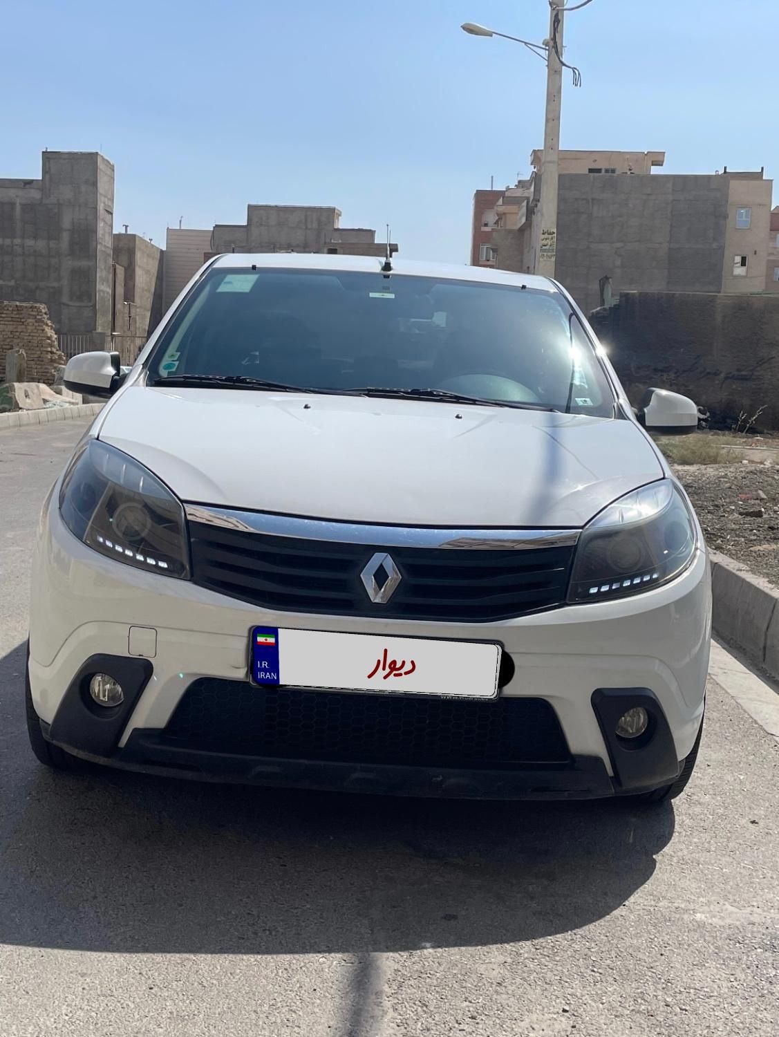 رنو ساندرو اتوماتیک - 1395