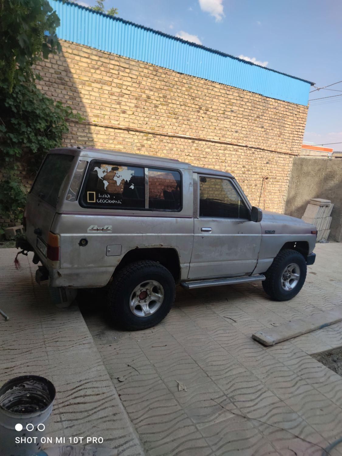 نیسان پاترول دو درب دنده‌ای - 1995