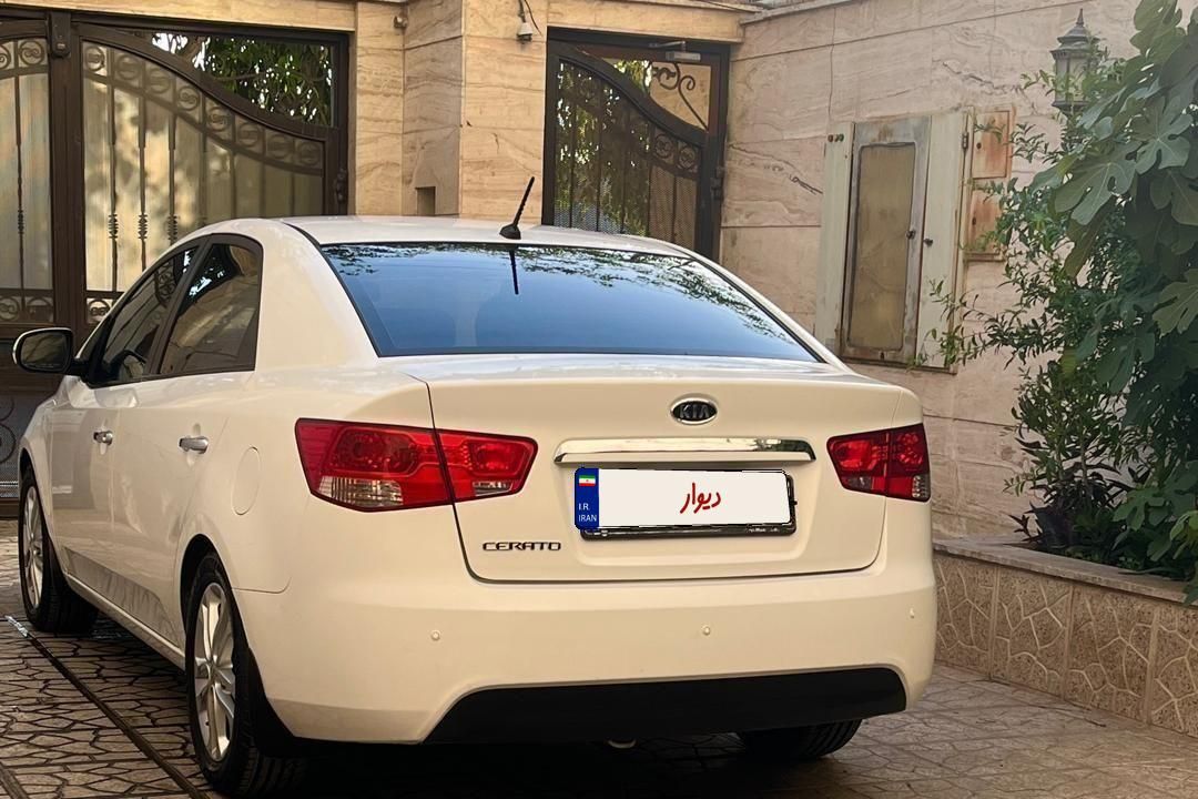 کیا سراتو 2.0 لیتر اتوماتیک GT لاین - 2016