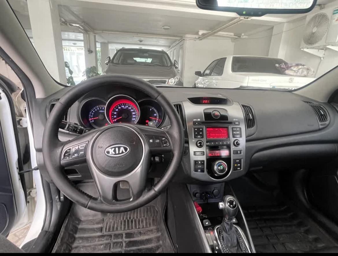 کیا سراتو 2.0 لیتر اتوماتیک GT لاین - 2011