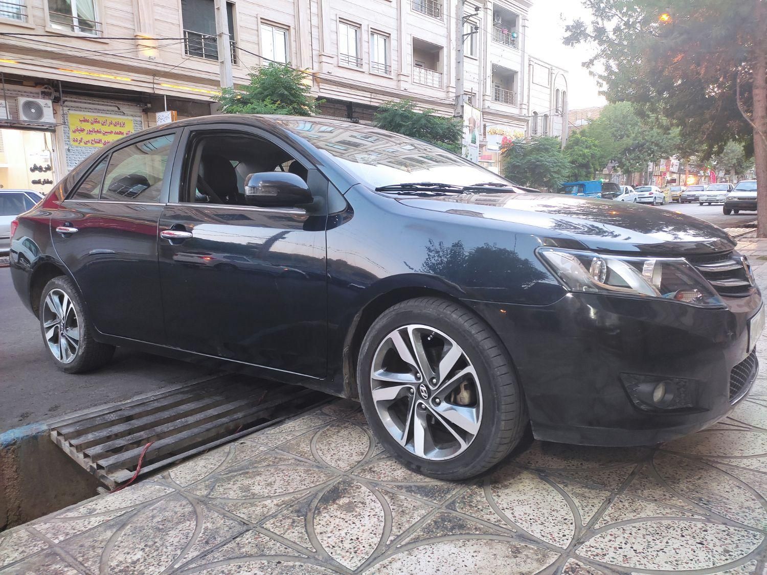 زوتی Z300 اتوماتیک - 2014