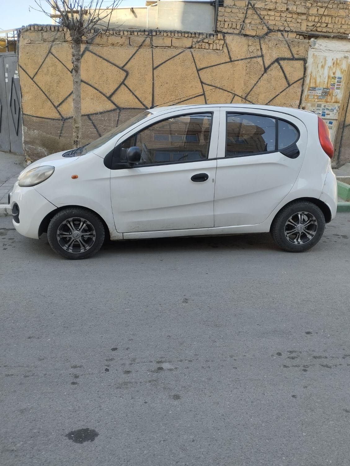خودرو ام وی ام، 110S آگهی ann_19372647