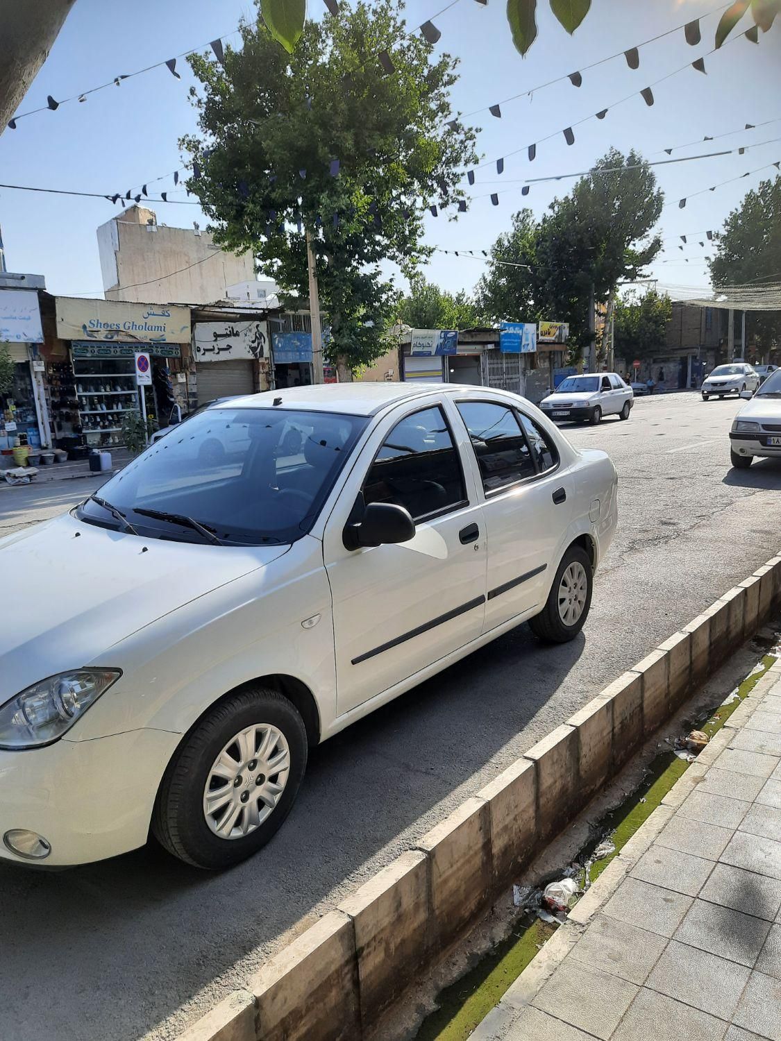 تیبا صندوق دار SX - 1400