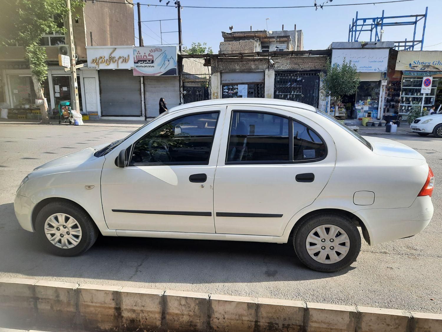 تیبا صندوق دار SX - 1400