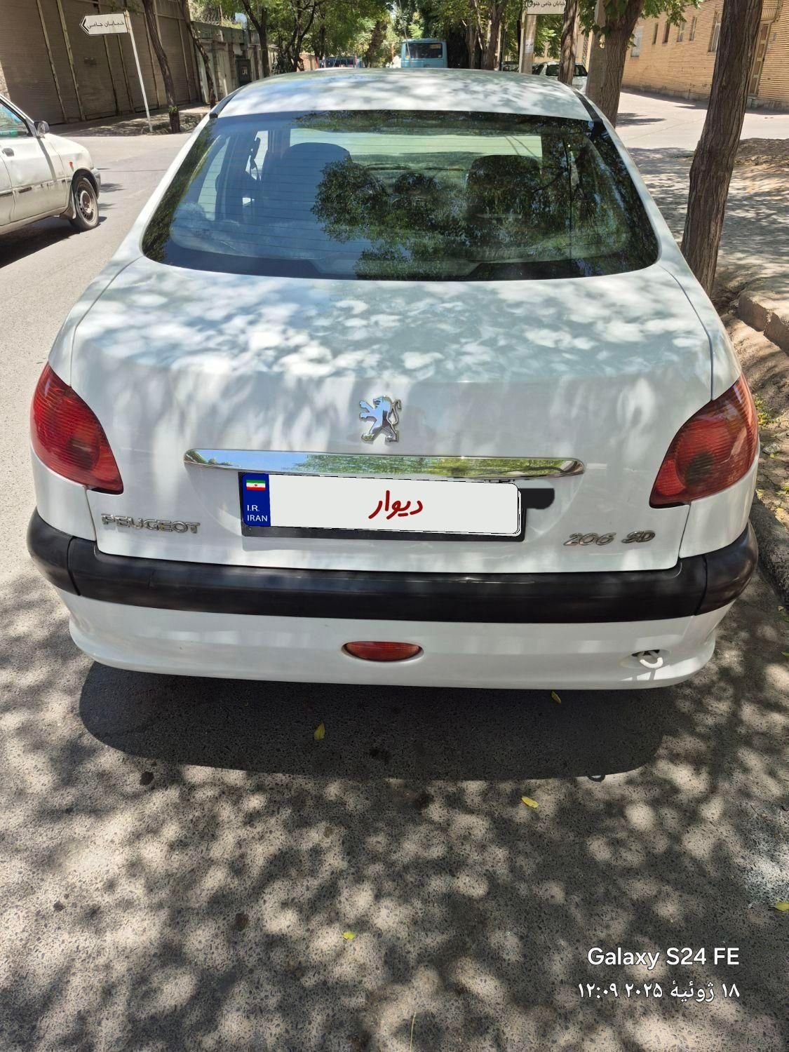 پژو 206 تیپ 5 - 1390