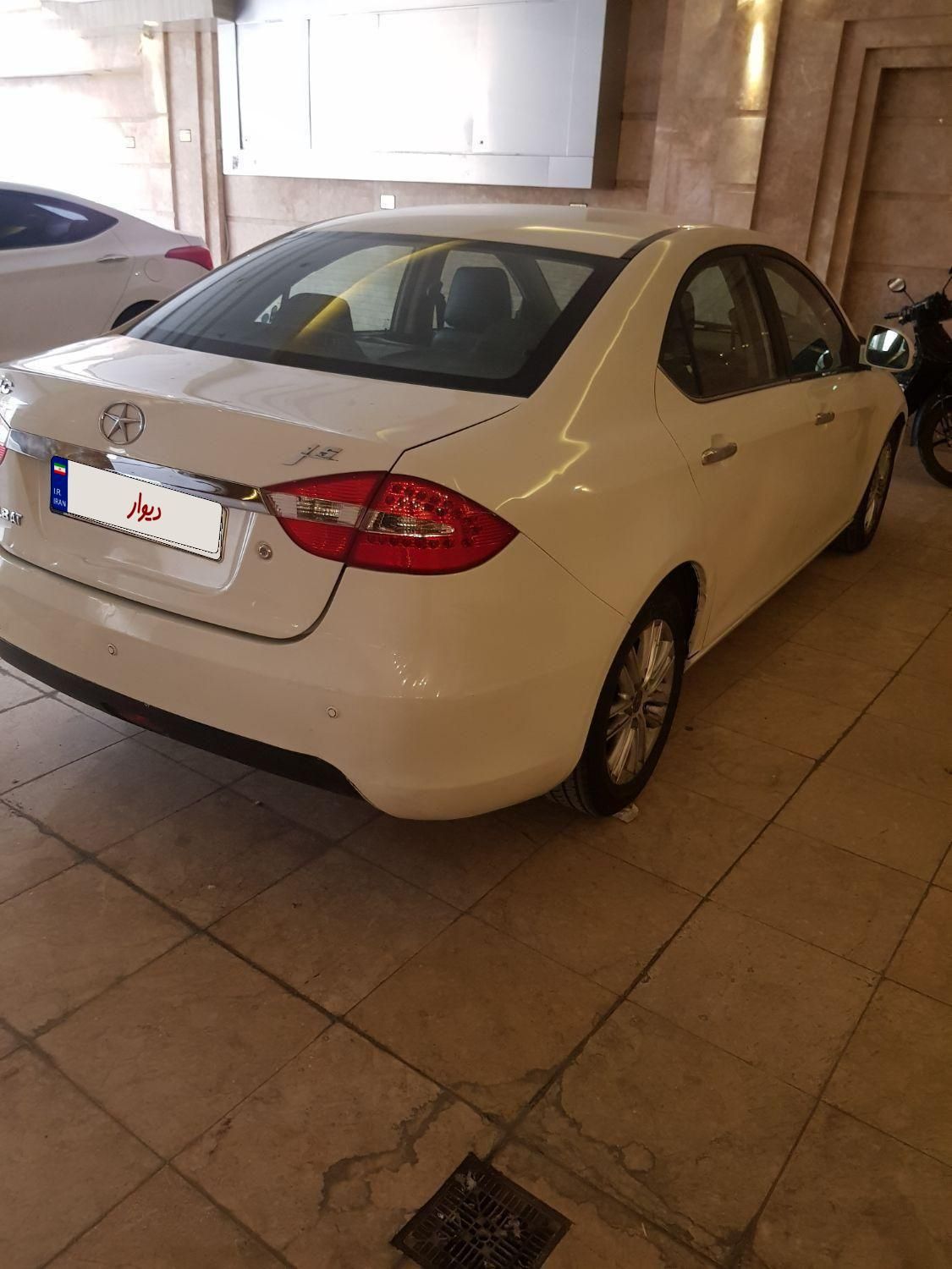 جک J5 اتوماتیک - 1394