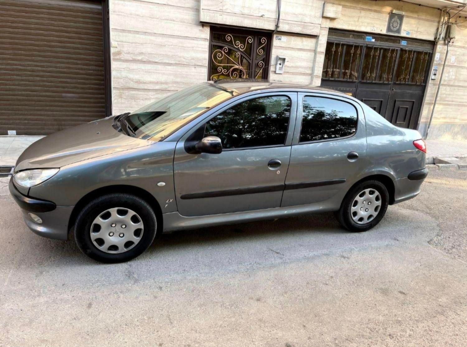 پژو ۲۰۶ صندوق دار v8 - 1395