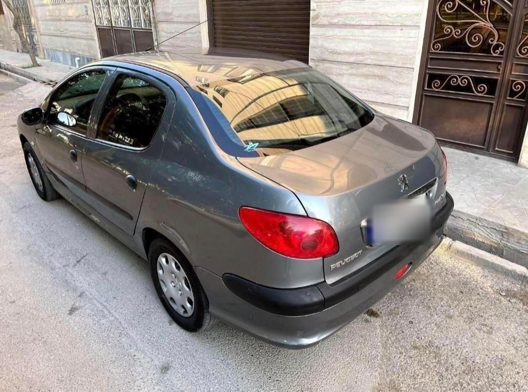 پژو ۲۰۶ صندوق دار v8 - 1395