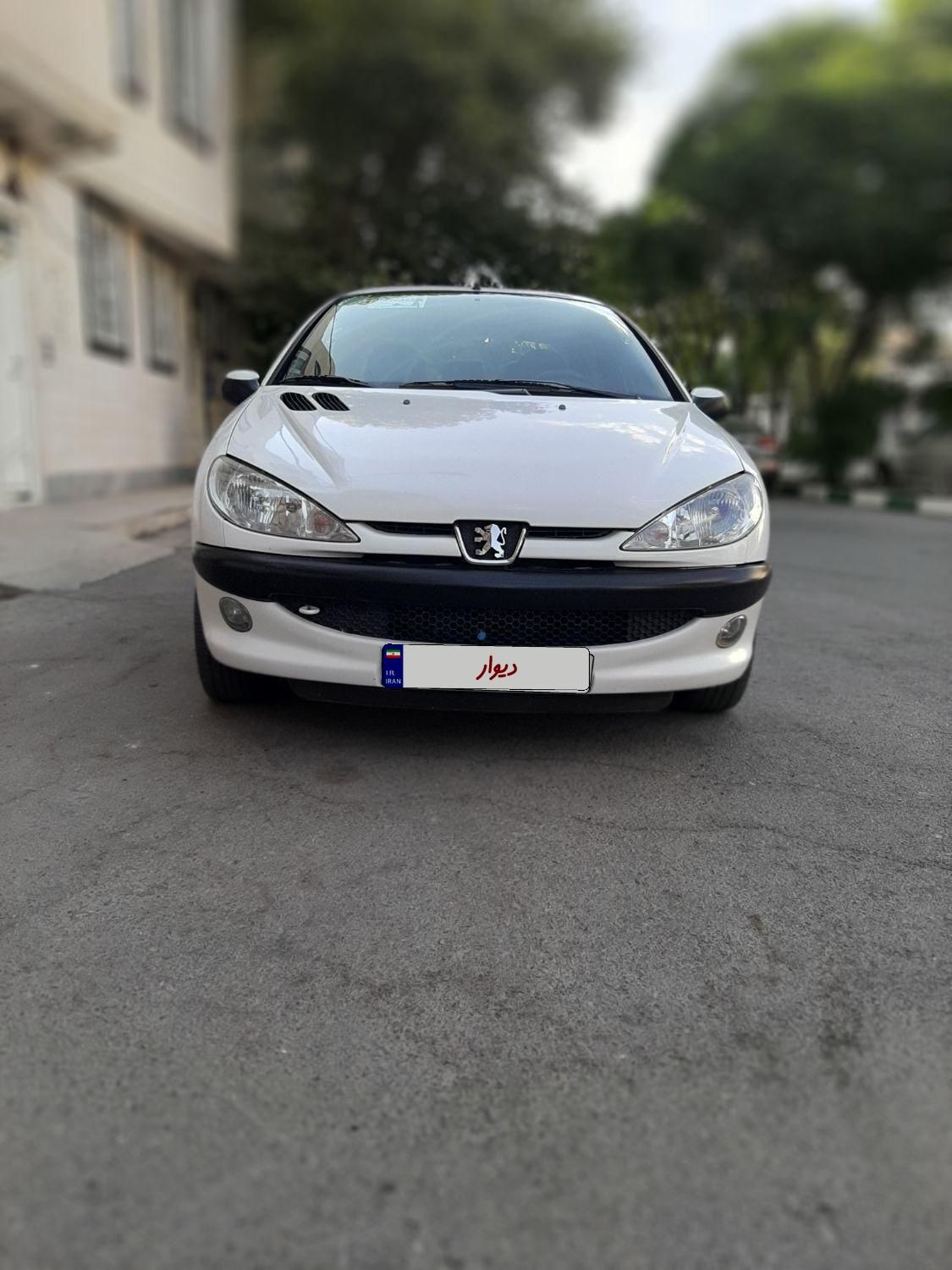 پژو ۲۰۶ صندوق دار v8 - 1396