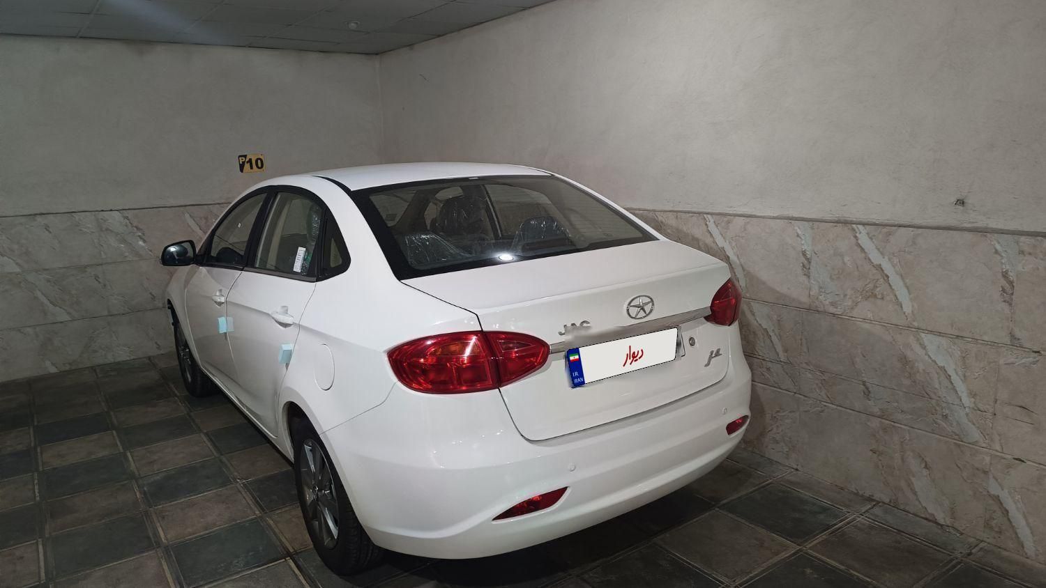 جک J4 اتوماتیک ساده - 1404