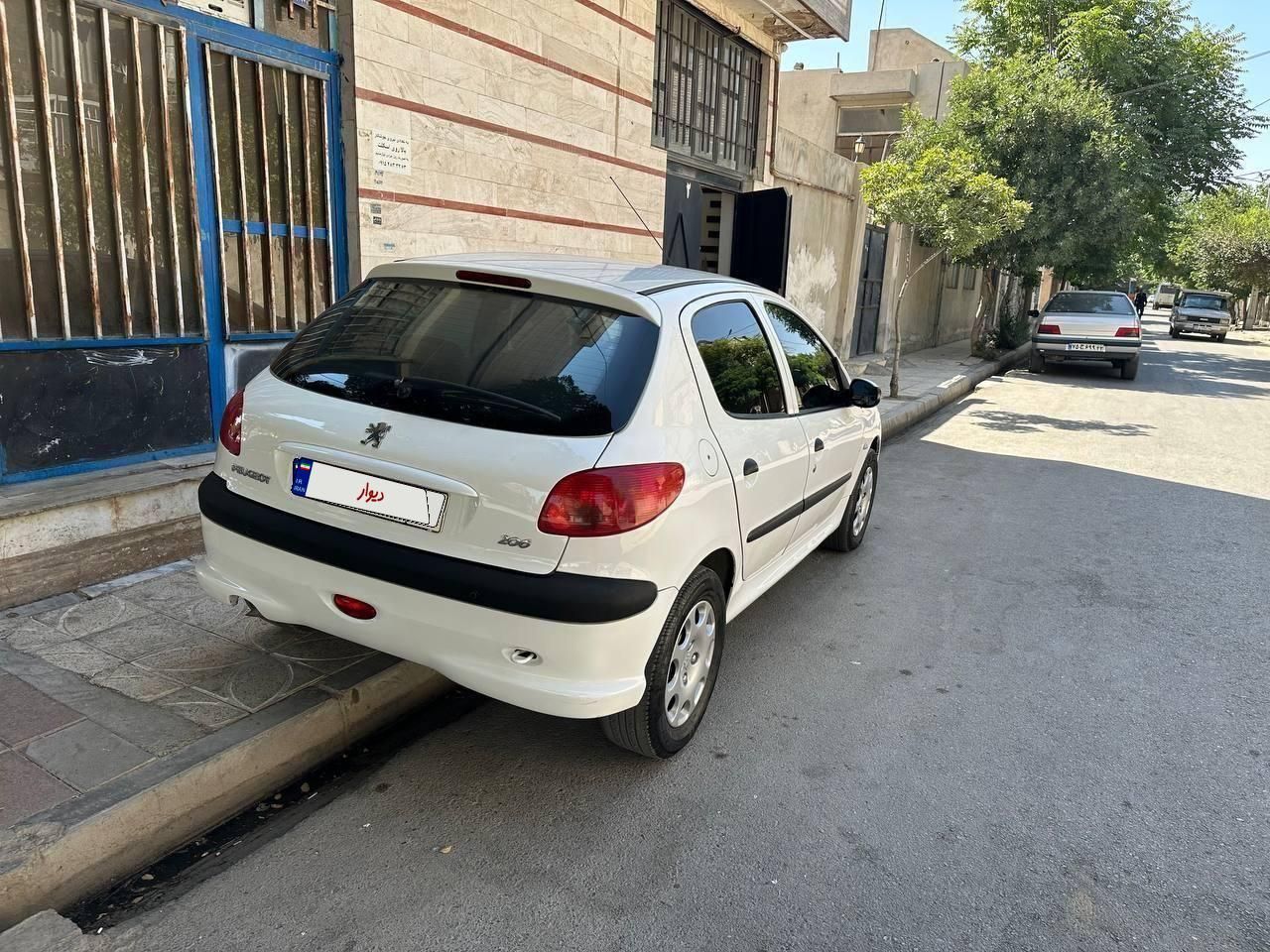 پژو 206 تیپ 5 - 1396