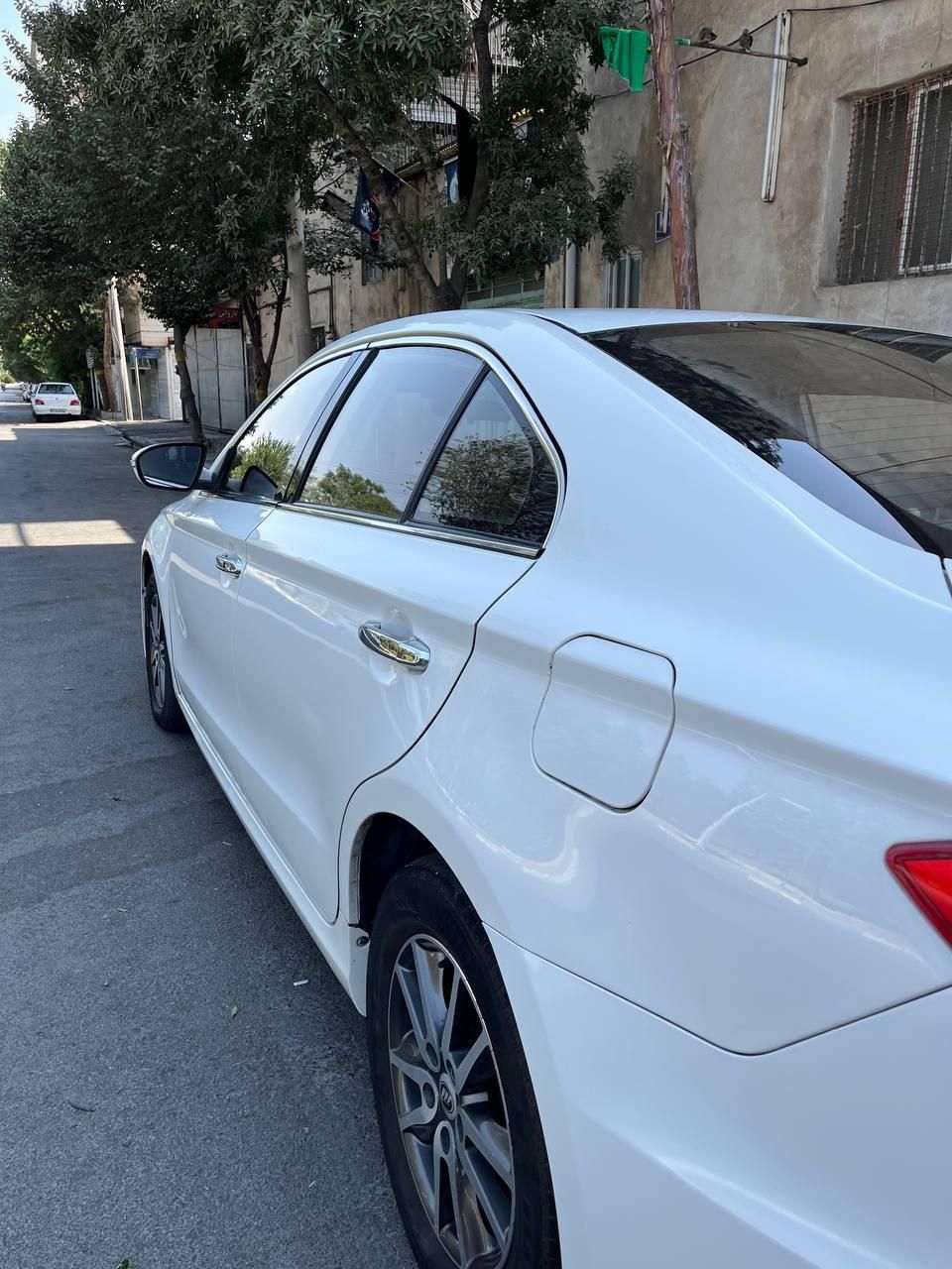 لیفان 820 اتوماتیک - 1395