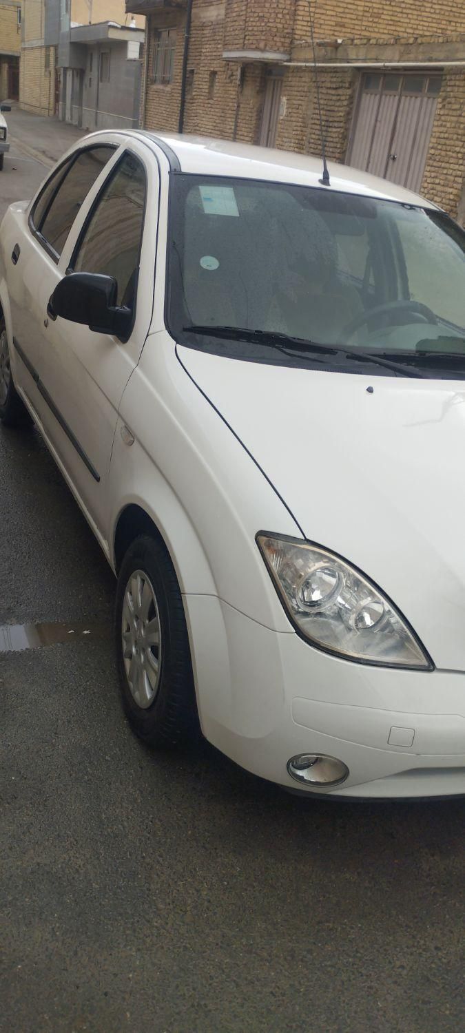 تیبا صندوق دار SX - 1400