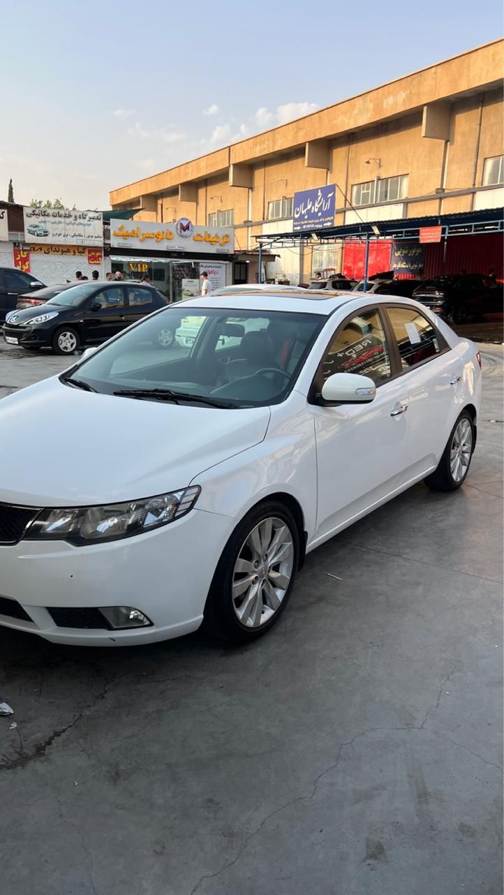 کیا سراتو 2.0 لیتر اتوماتیک GT لاین - 2011