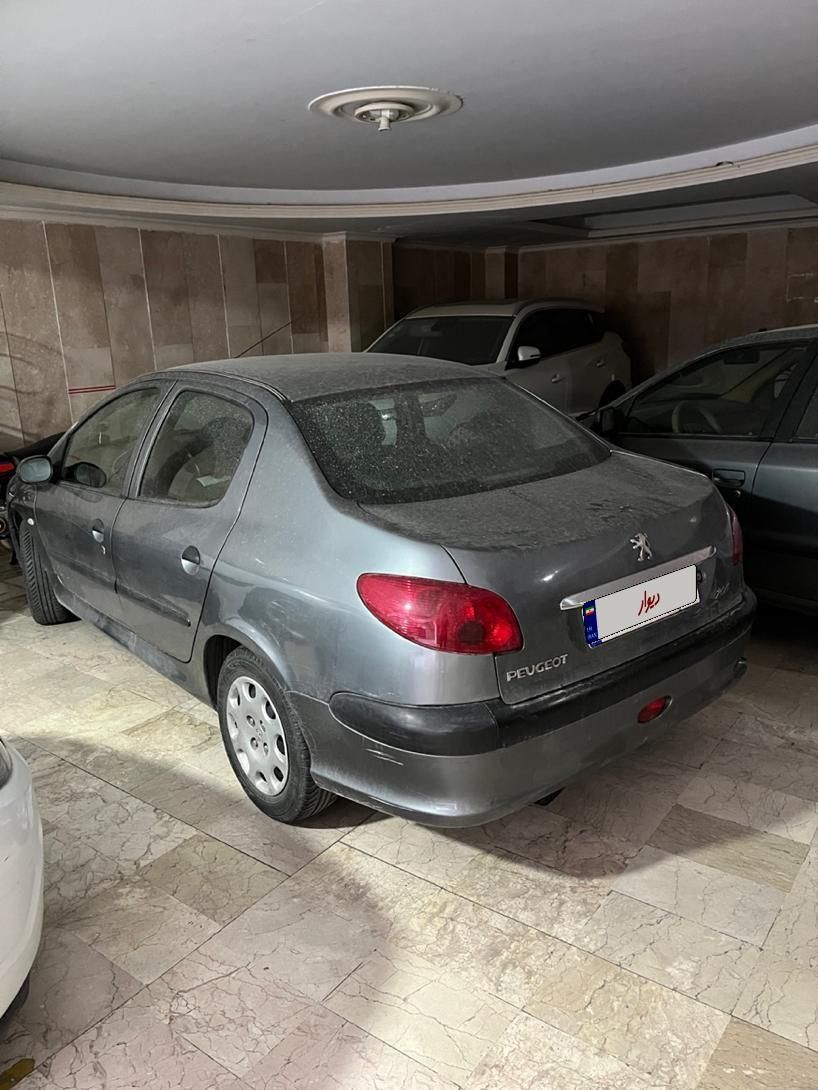 پژو ۲۰۶ صندوق دار v20 - 1389