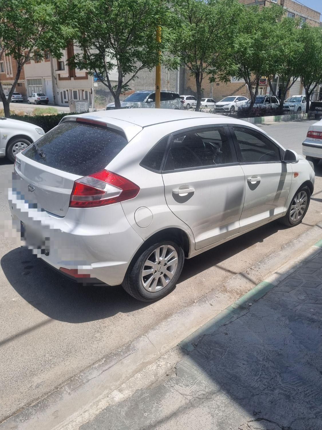 ام وی ام 315 هاچ بک ساده دنده ای - 1394