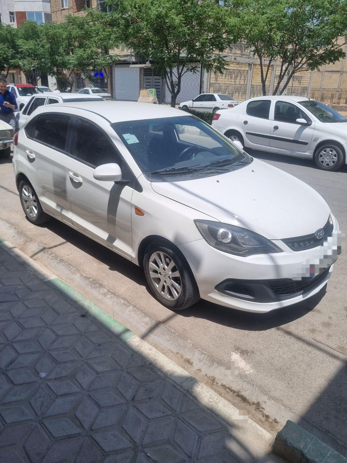 ام وی ام 315 هاچ بک ساده دنده ای - 1394