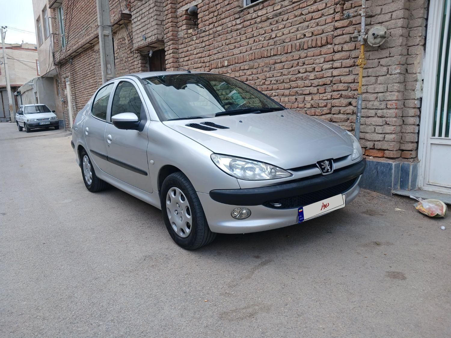پژو ۲۰۶ صندوق دار v8 - 1386