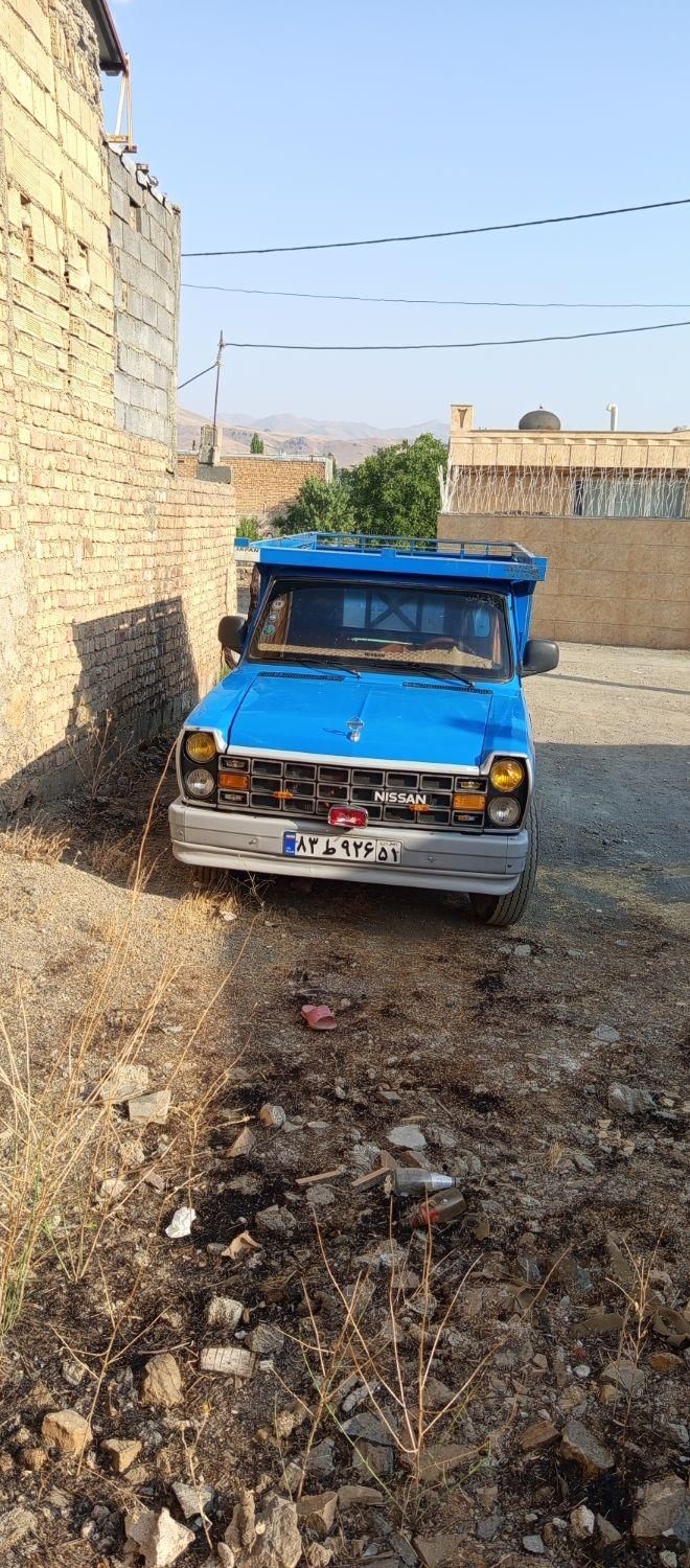 نیسان رونیز دنده‌ای - 1386