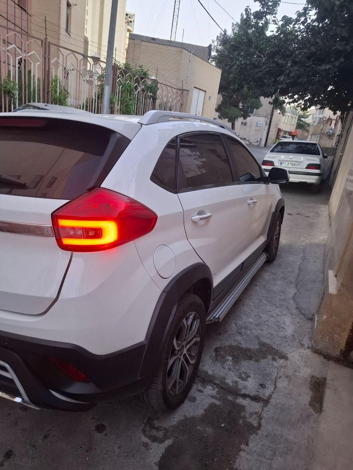 ام وی ام X22 دنده‌ای لاکچری - 1397