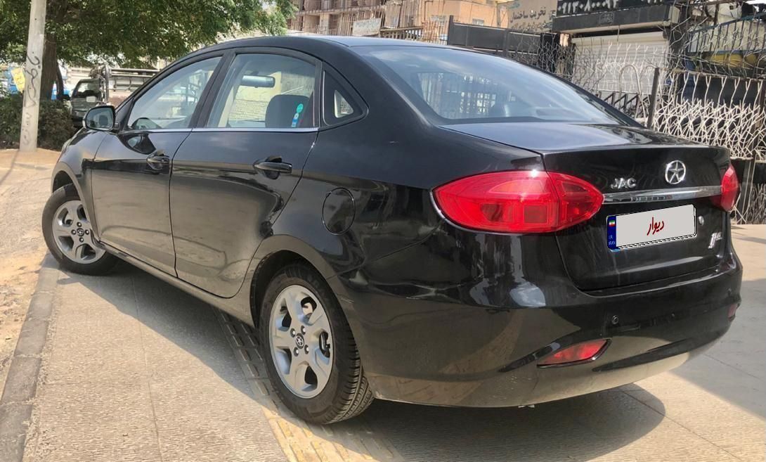 جک J4 اتوماتیک ساده - 1402