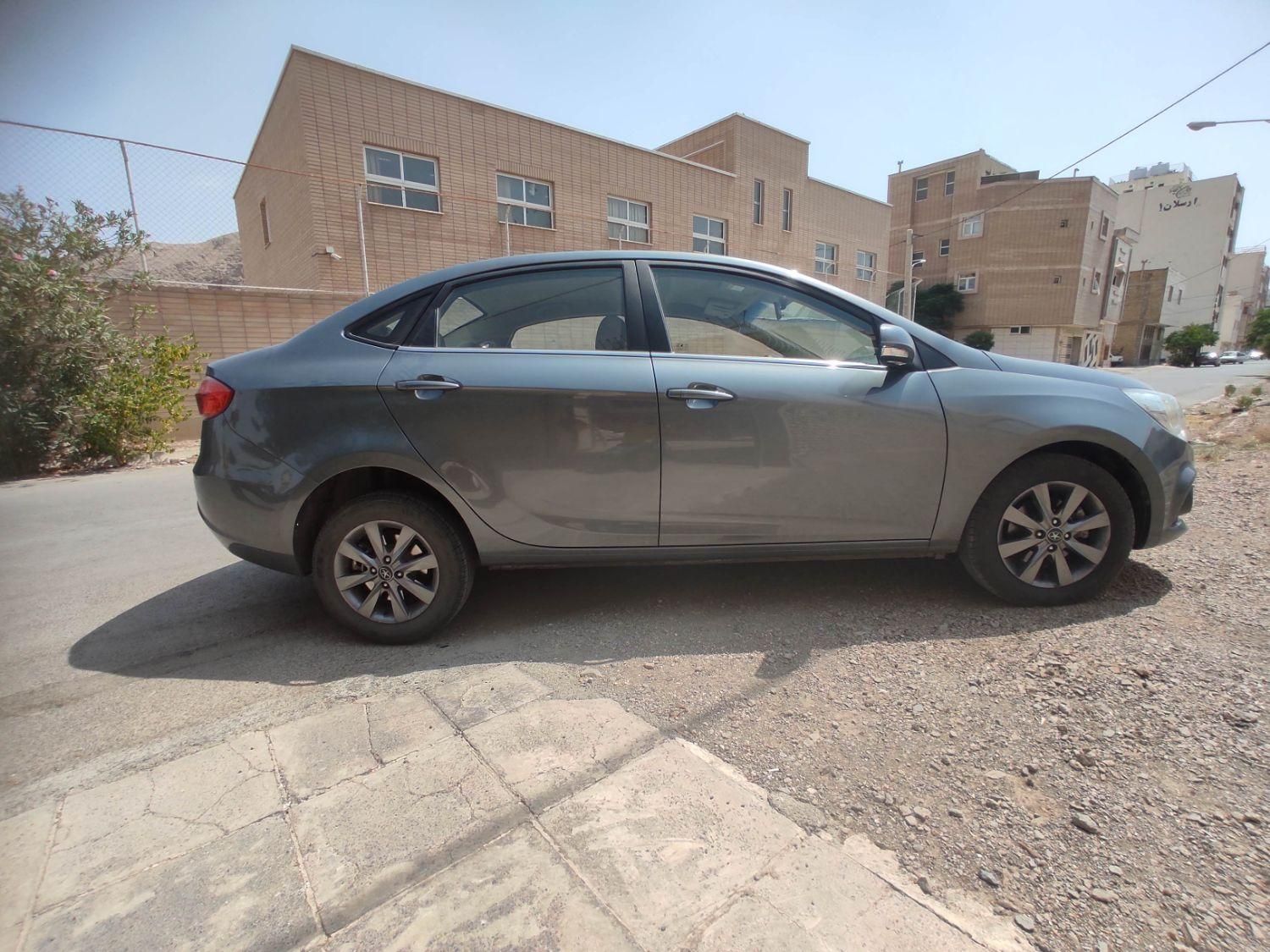 جک J4 اتوماتیک ساده - 1401