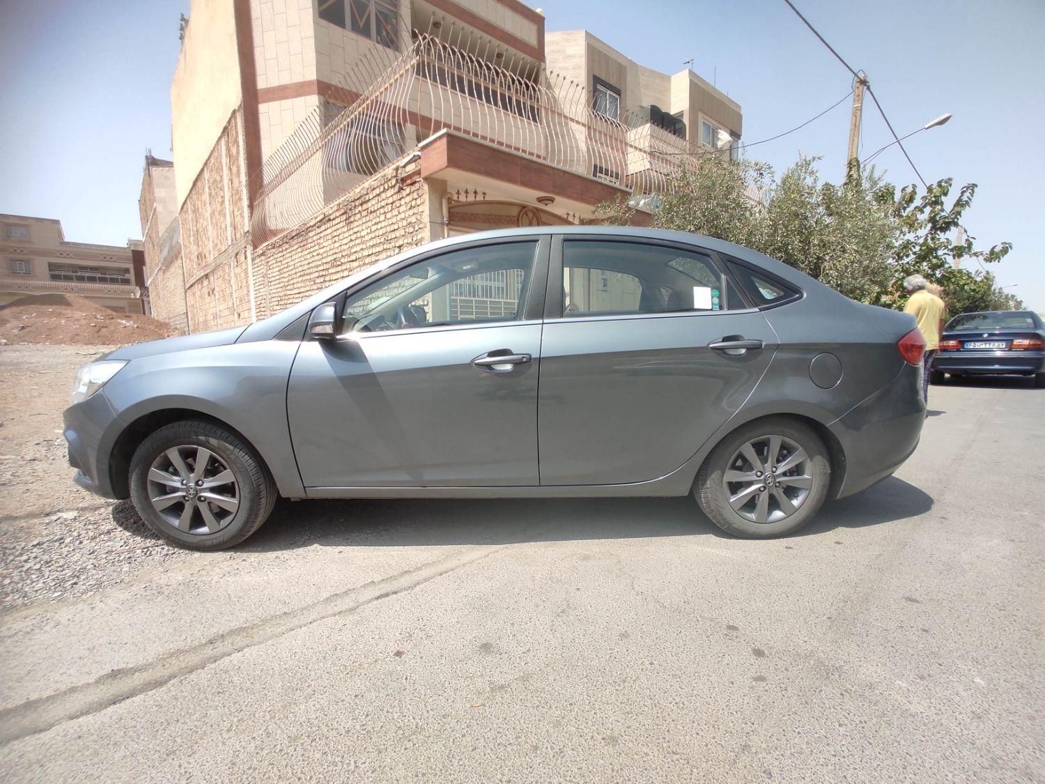 جک J4 اتوماتیک ساده - 1401