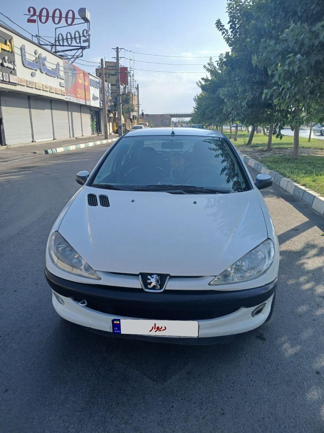 پژو ۲۰۶ صندوق دار v8 - 1390