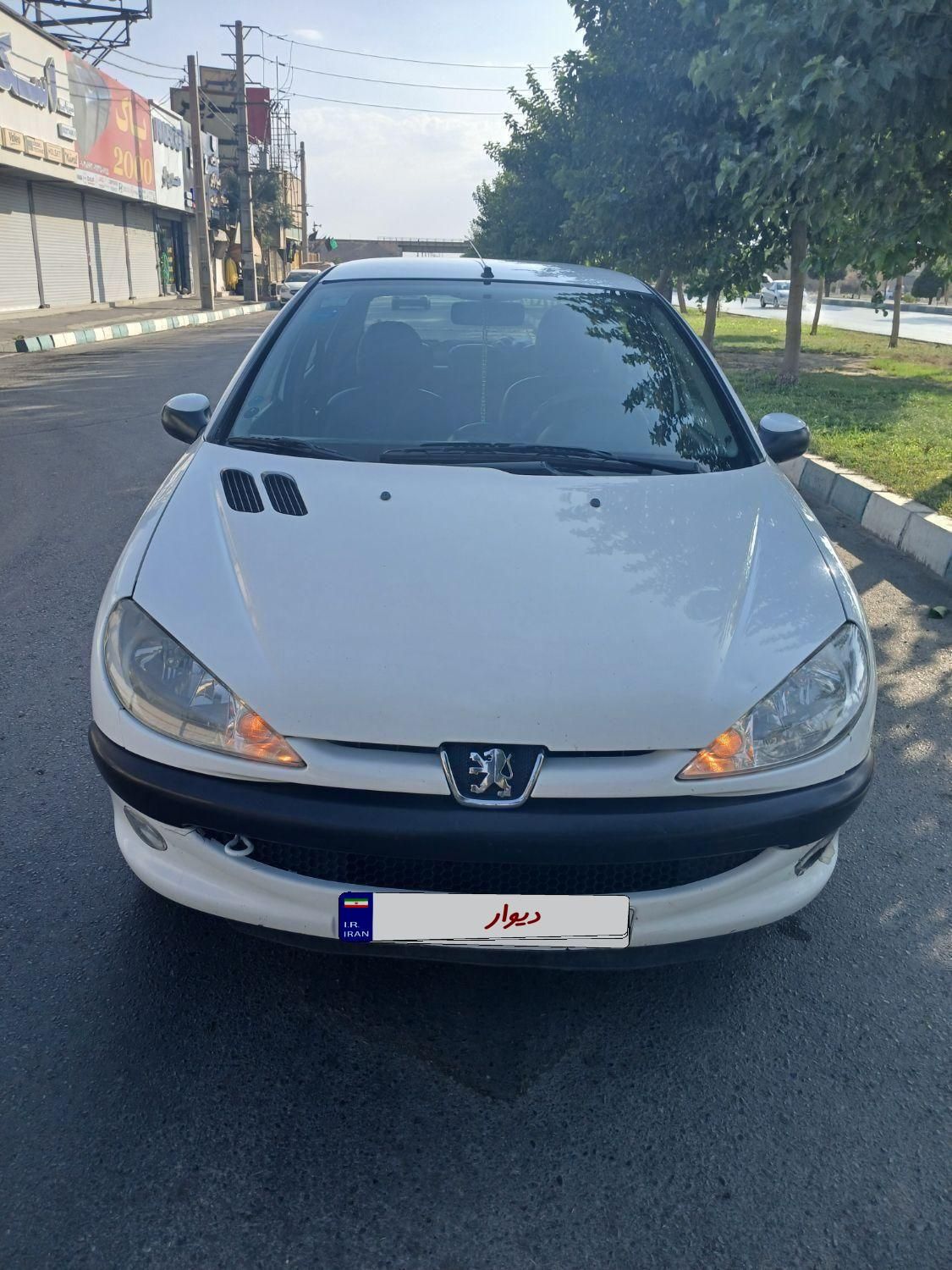 پژو ۲۰۶ صندوق دار v8 - 1390