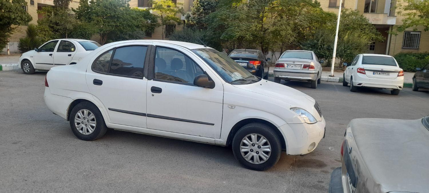 تیبا صندوق دار SX - 1395