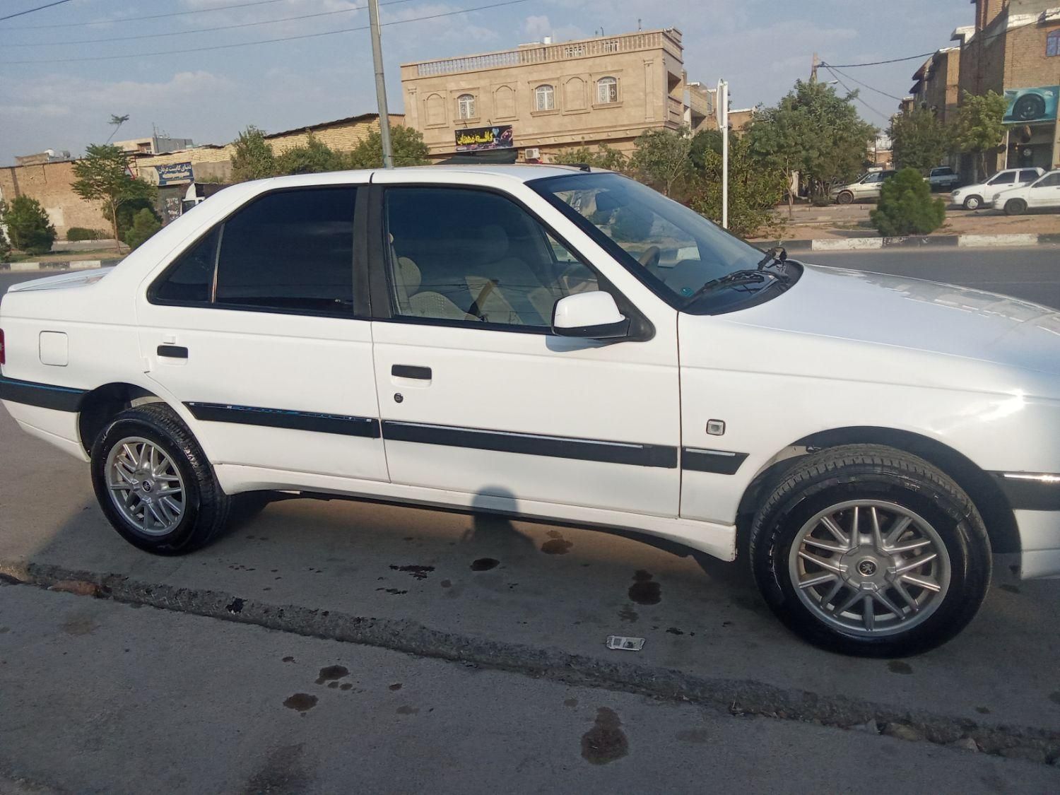 پژو 405 SLX بنزینی TU5 - 1391