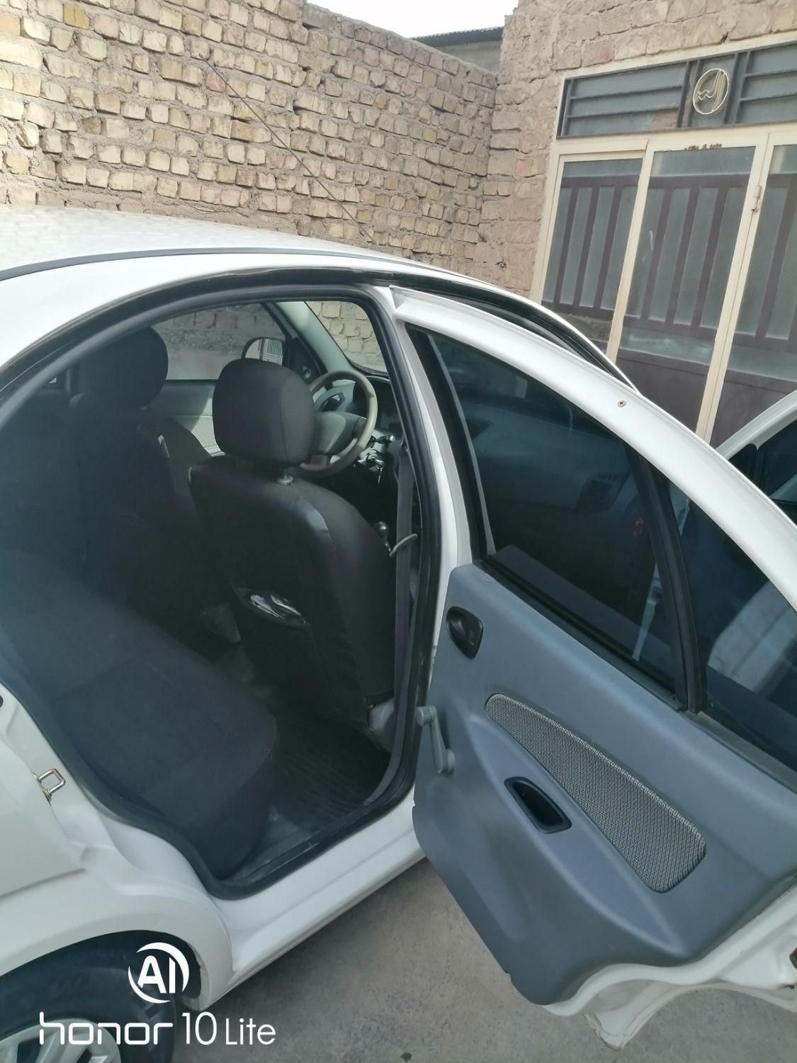تیبا صندوق دار SX - 1401
