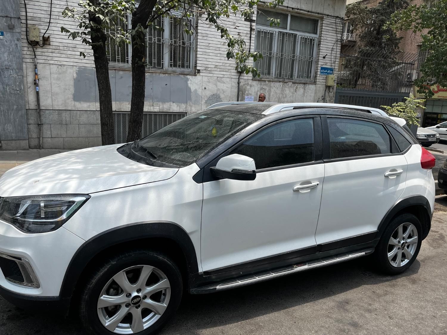 خودرو ام وی ام، X22 آگهی ann_19377091