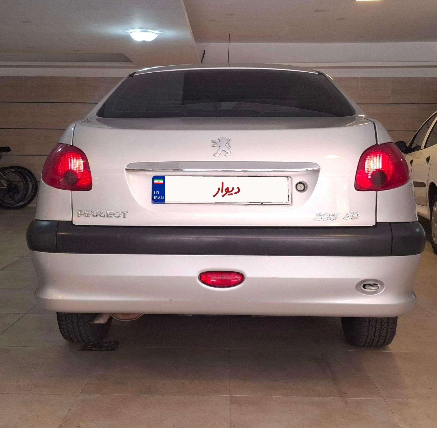 پژو ۲۰۶ صندوق دار v8 - 1390